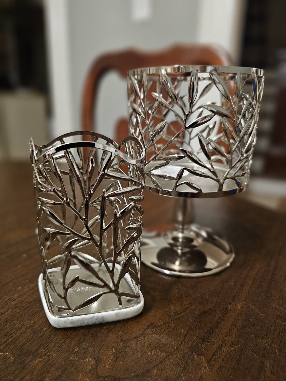 Bath & Body Works Silver Vine Leaf Set - 3-Wick Candle Pedestal & Soap Holder